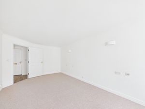 Lounge- click for photo gallery